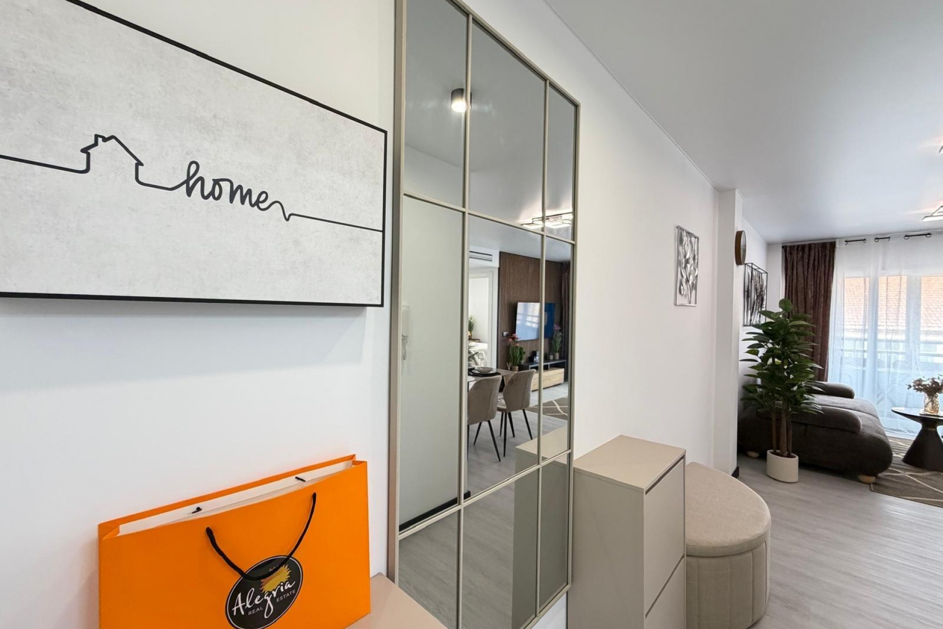 Zu verkaufen - Apartamento -
Torrevieja - Playa del cura