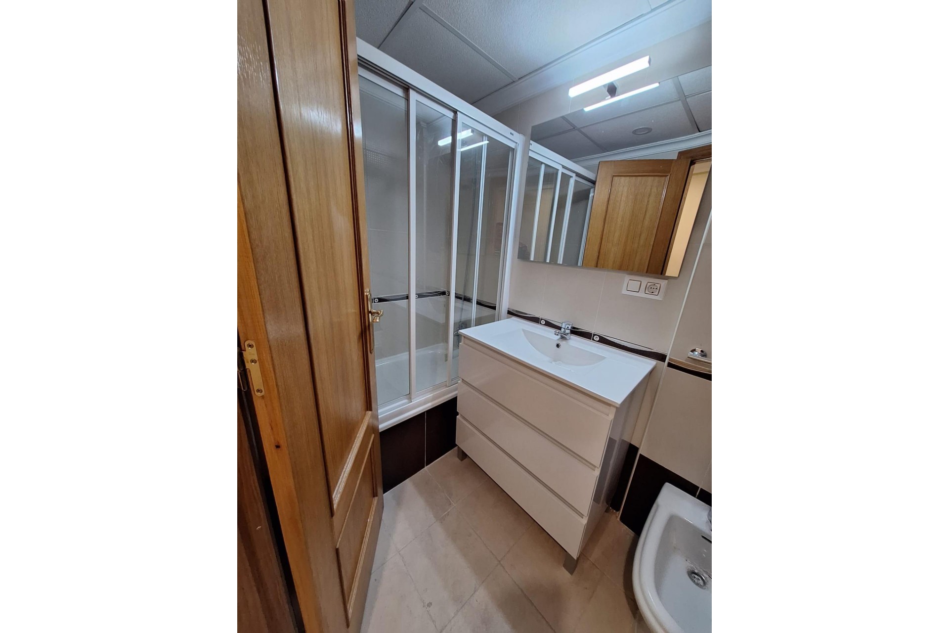 Zu verkaufen - Apartamento -
Torrevieja