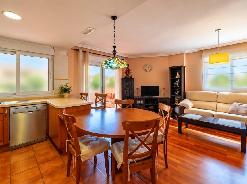 Zu verkaufen - Apartment -
Alicante - Alicante Golf
