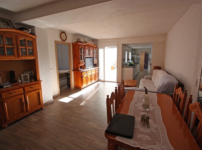 Zu verkaufen - Apartment -
Orba