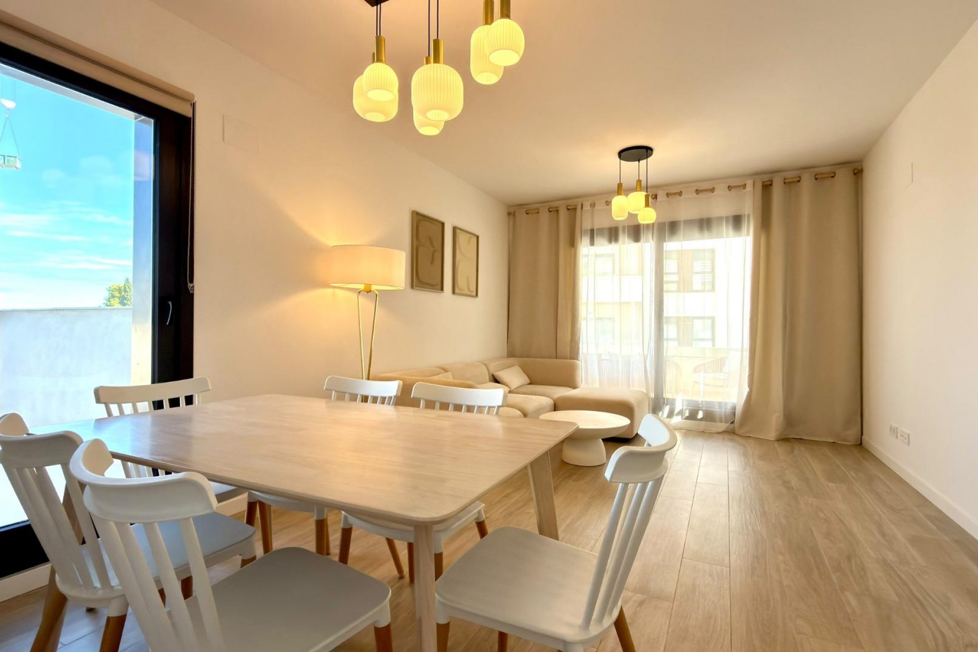 Zu verkaufen - Apartment -
San Juan Alicante - Frank espinós