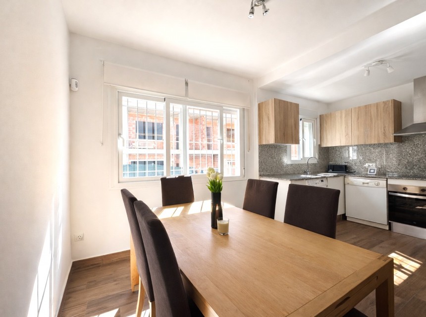 Zu verkaufen - Apartment -
Teulada