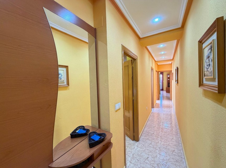 Zu verkaufen - Ático -
Torrevieja - Playa del cura