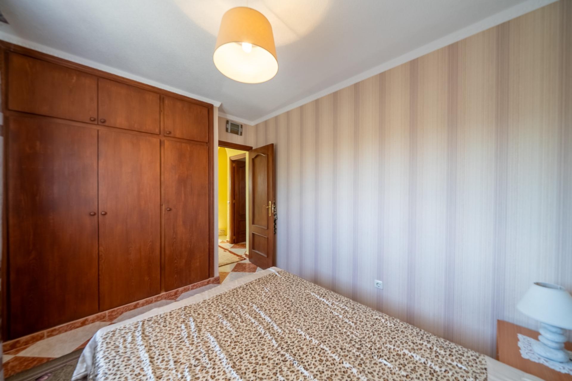 Zu verkaufen - Chalet -
San Martin de Valdeiglesias - Garnacho