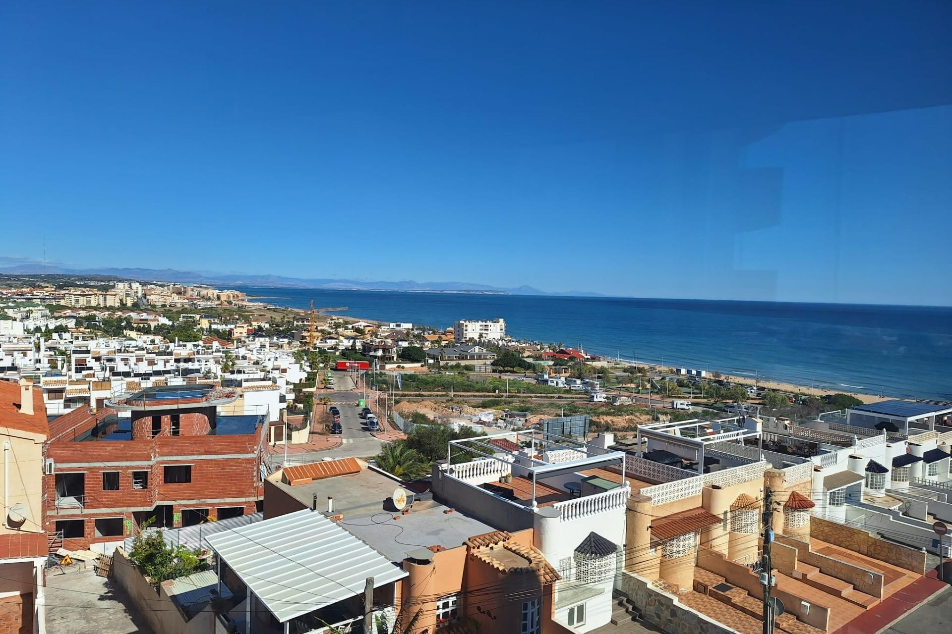 Zu verkaufen - Estudio -
Torrevieja - Torrejón