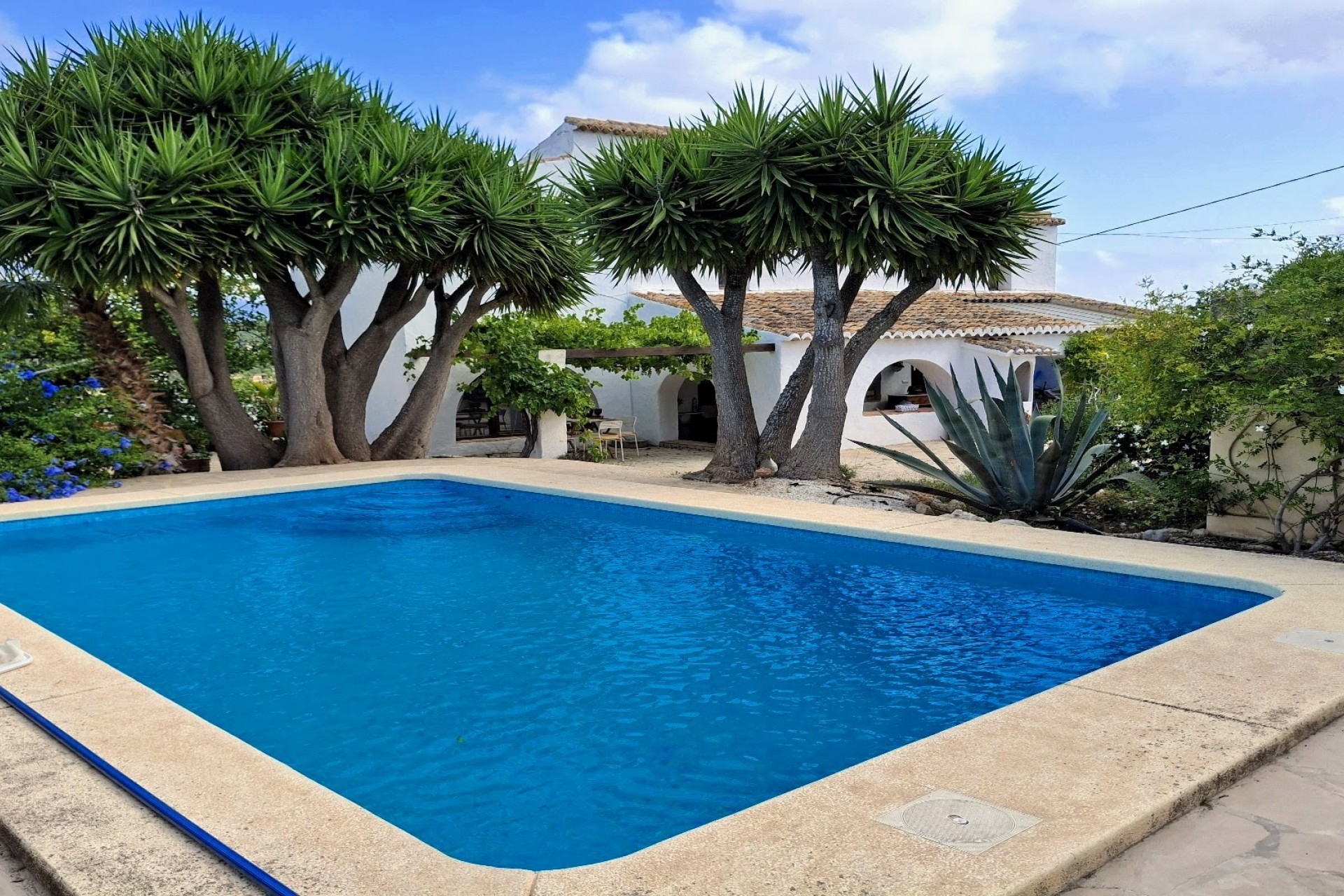 Zu verkaufen - Finca -
Benitachell