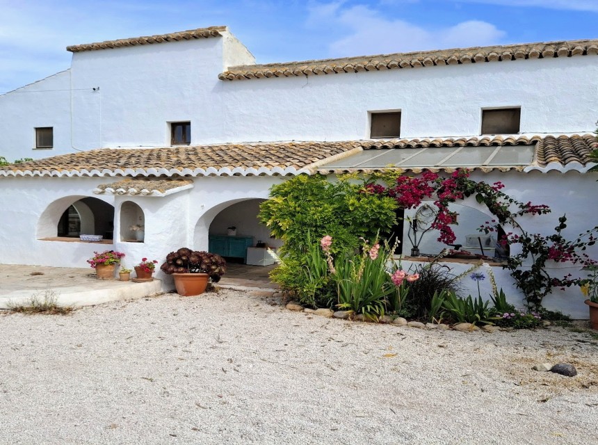 Zu verkaufen - Finca -
Benitachell