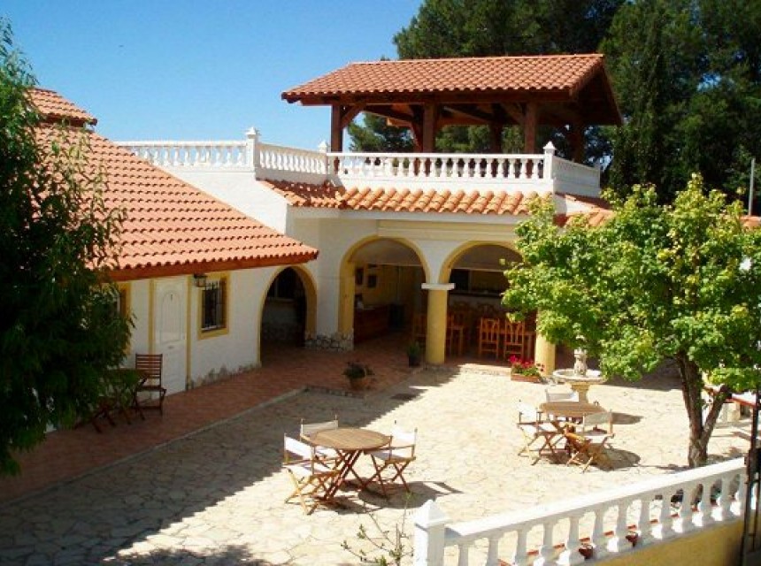Zu verkaufen - Finca / Landgut -
Aigues