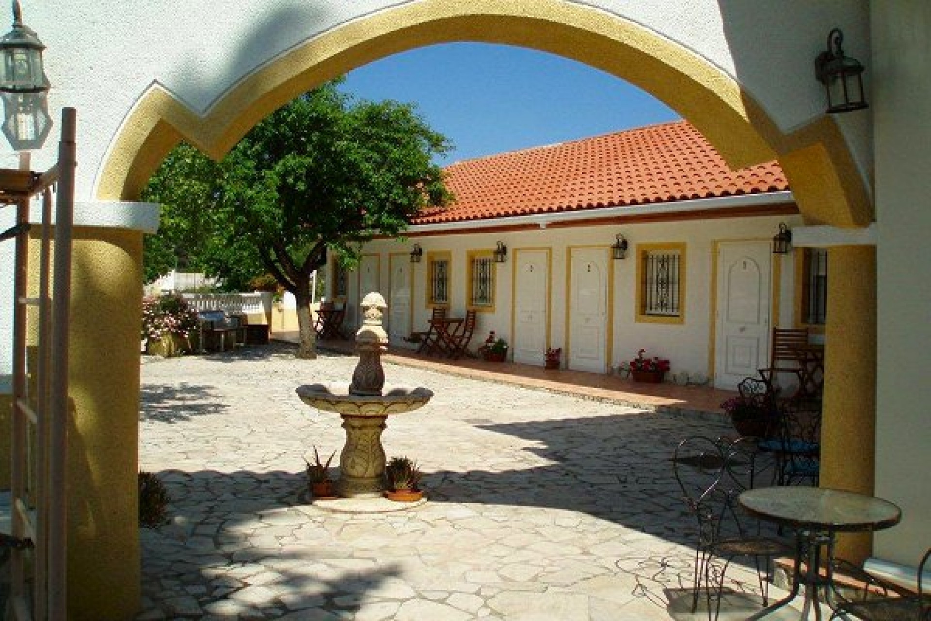 Zu verkaufen - Finca / Landgut -
Aigues