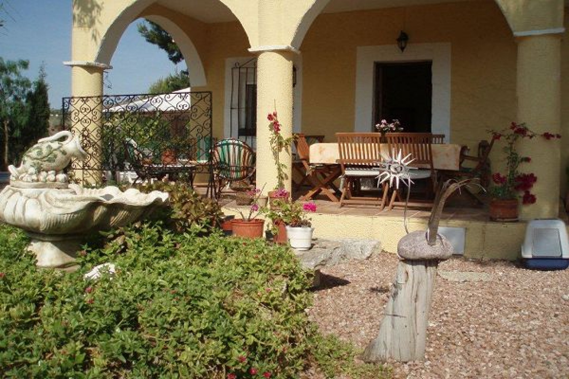 Zu verkaufen - Finca / Landgut -
Aigues
