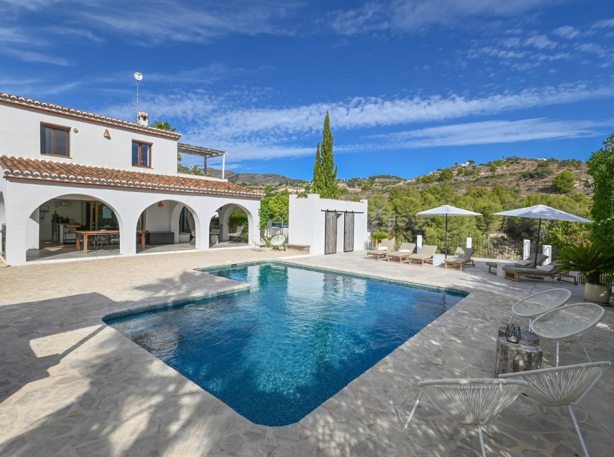 Zu verkaufen - Finca / Landgut -
Benissa