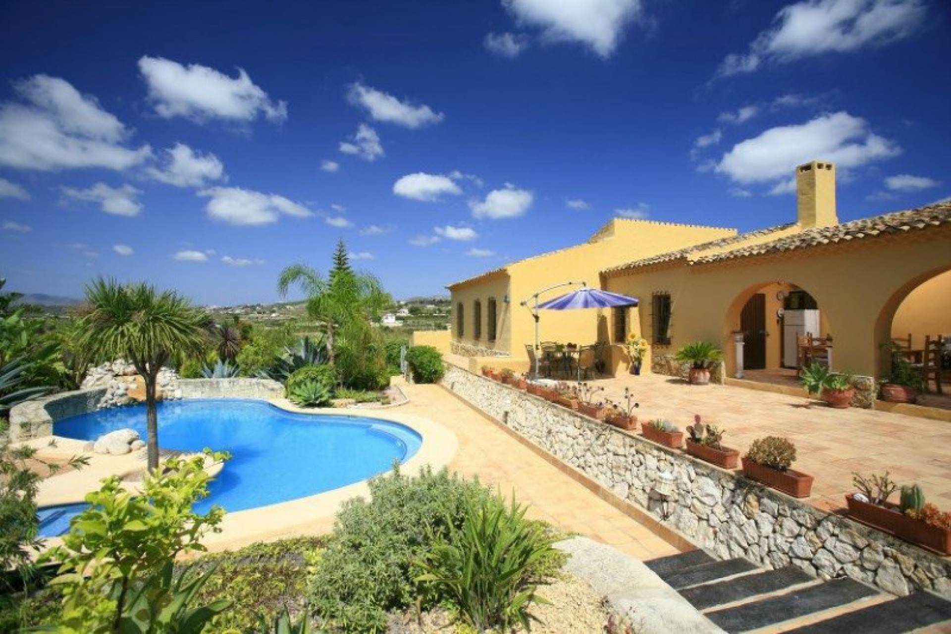 Zu verkaufen - Finca / Landgut -
Moraira
