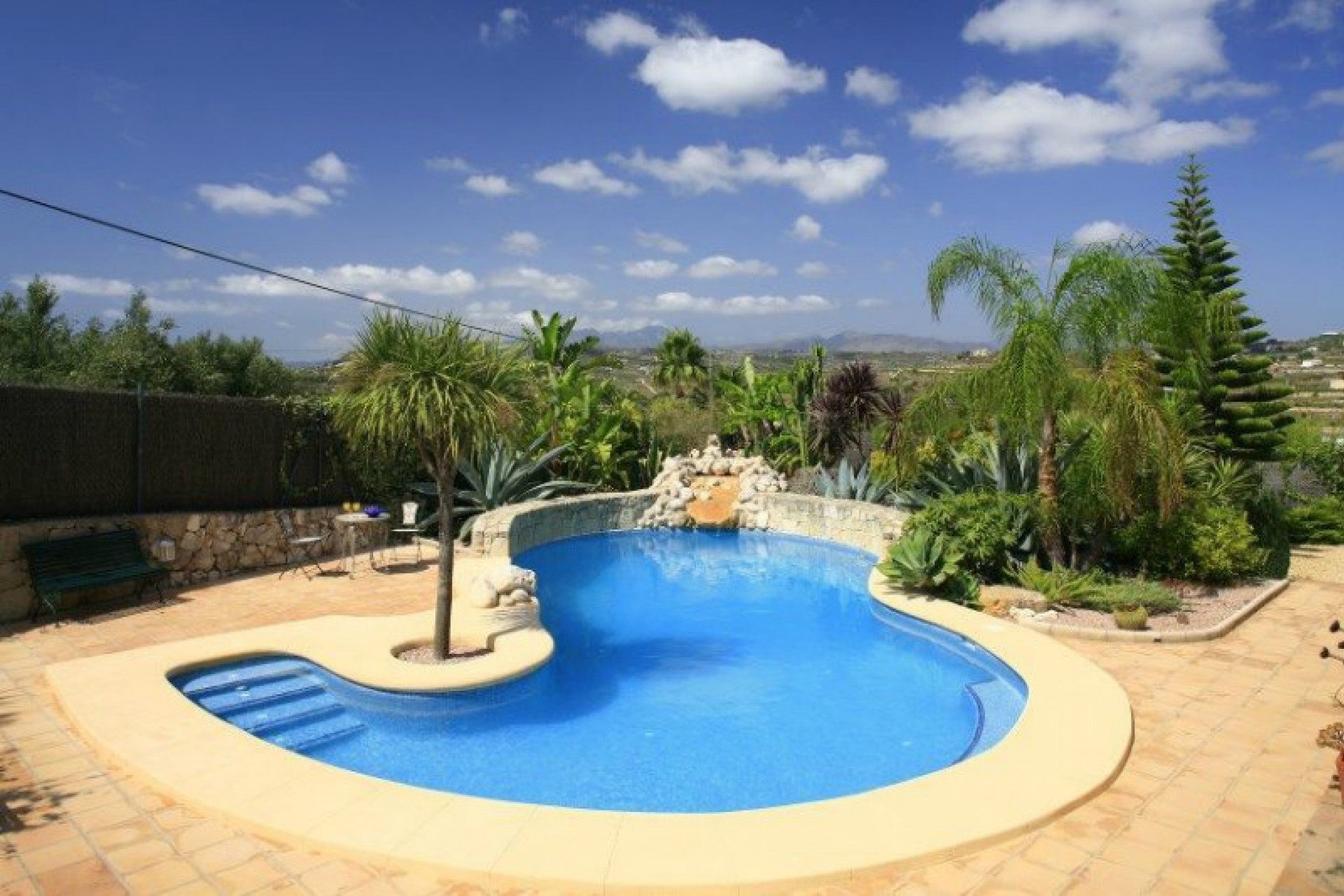 Zu verkaufen - Finca / Landgut -
Moraira