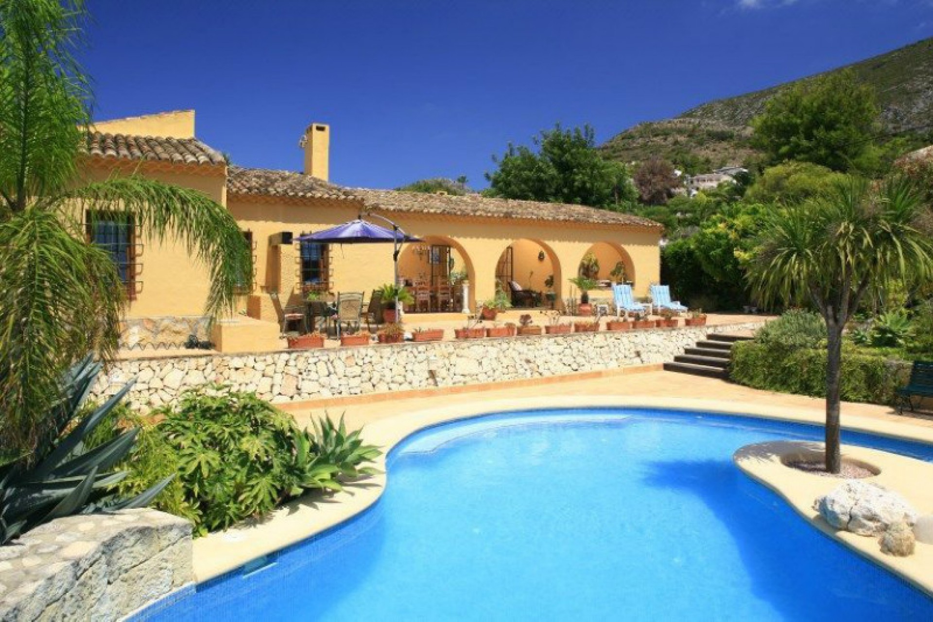 Zu verkaufen - Finca / Landgut -
Moraira