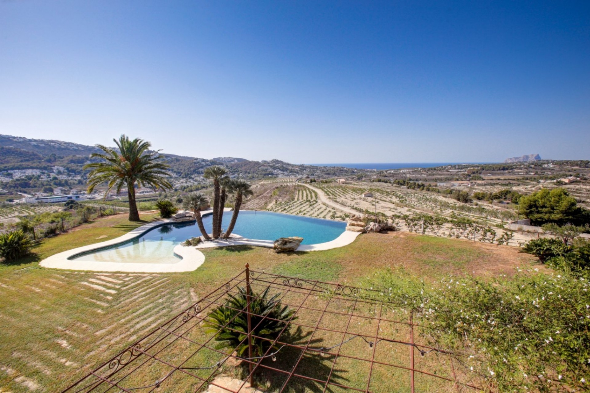Zu verkaufen - Finca / Landgut -
Moraira