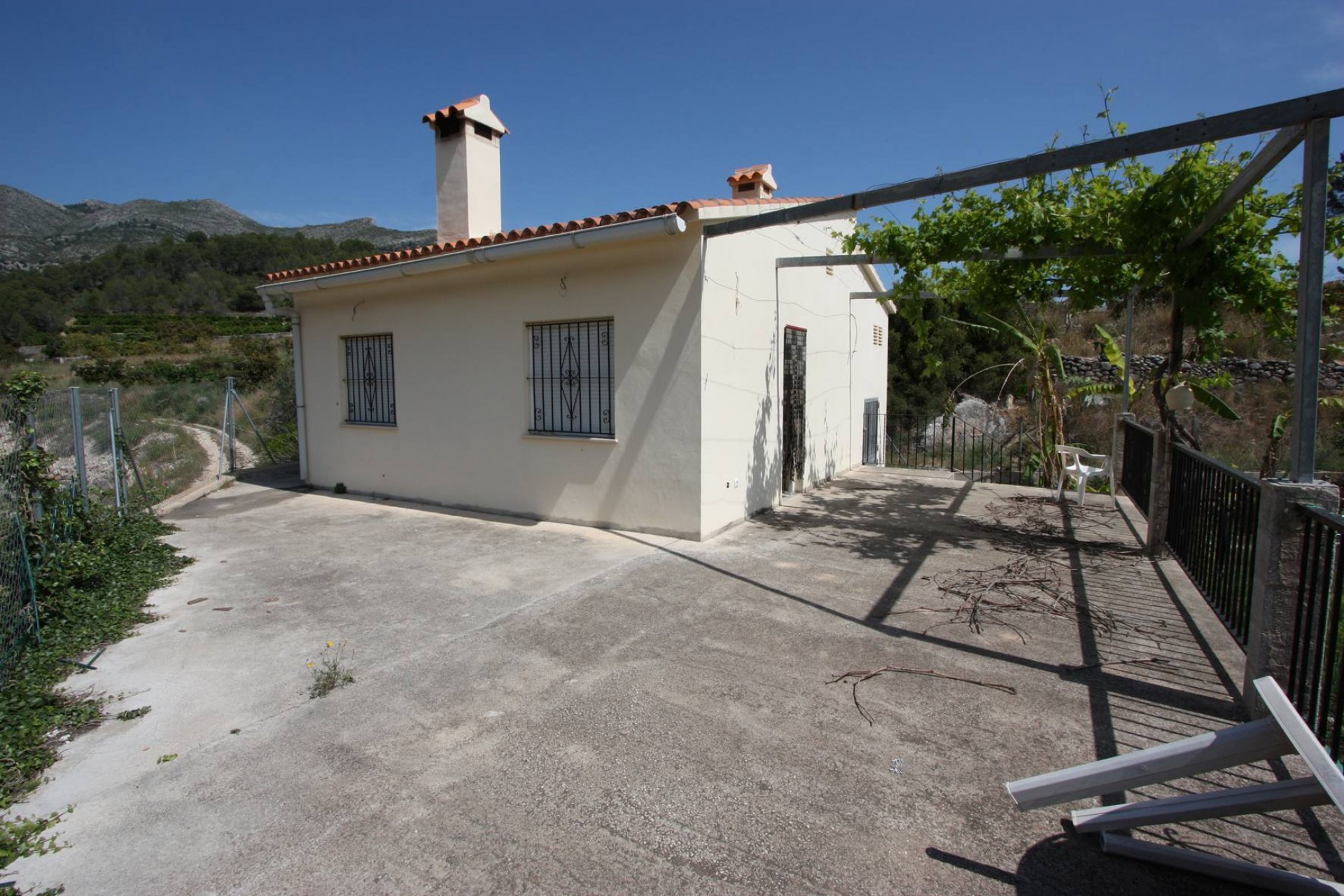 Zu verkaufen - Finca / Landgut -
Orba