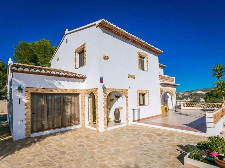 Zu verkaufen - Finca / Landgut -
Teulada