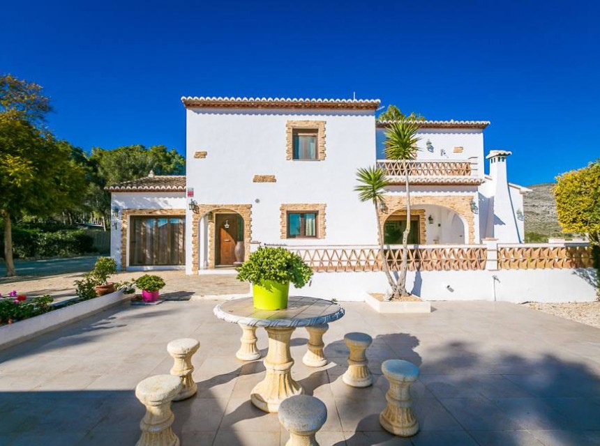 Zu verkaufen - Finca / Landgut -
Teulada