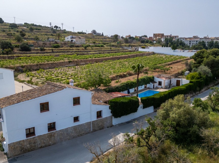 Zu verkaufen - Finca -
Teulada