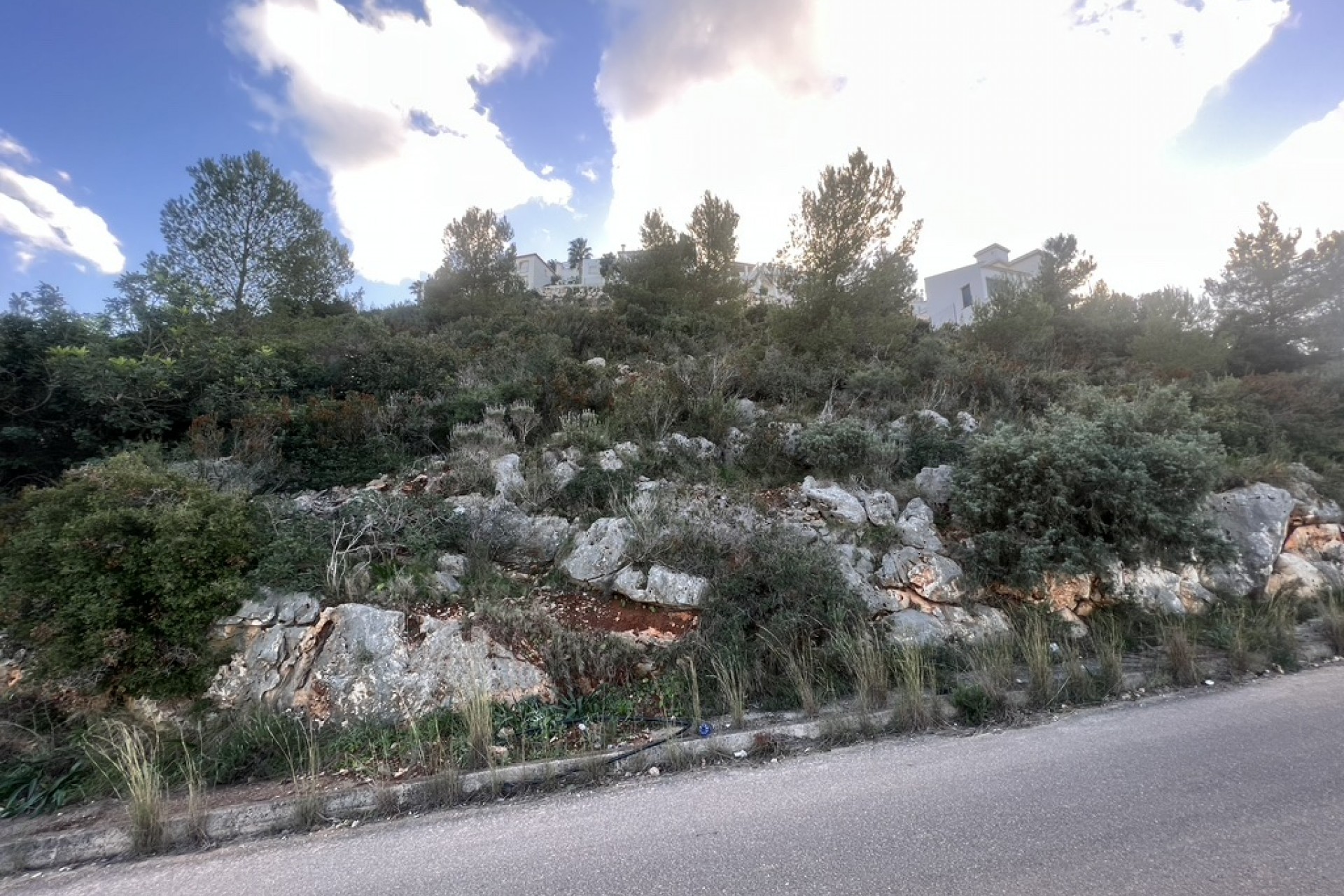 Zu verkaufen - Grundstück/Land -
Denia - La Pedrera