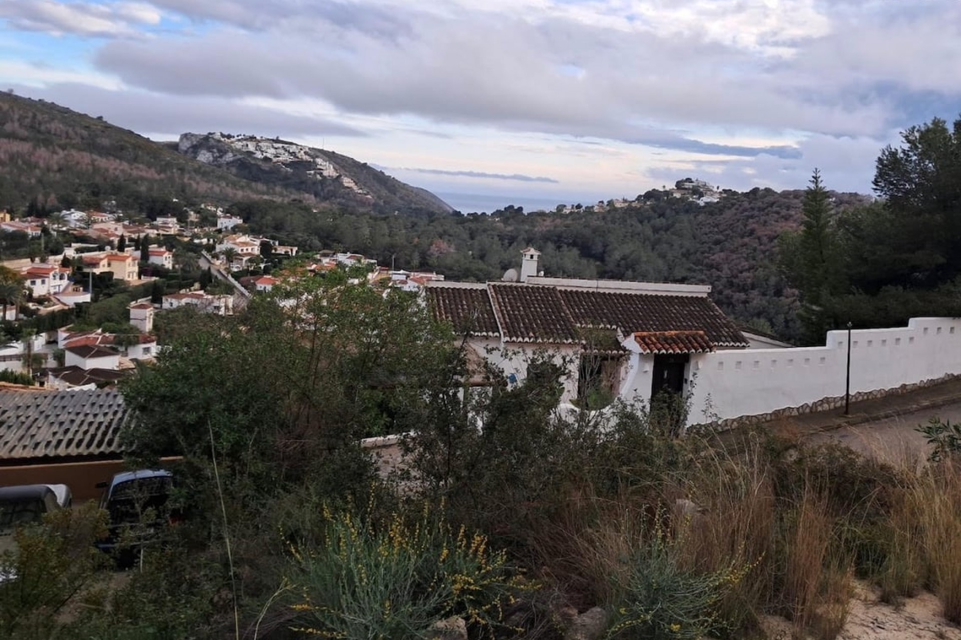Zu verkaufen - Grundstück/Land -
Moraira