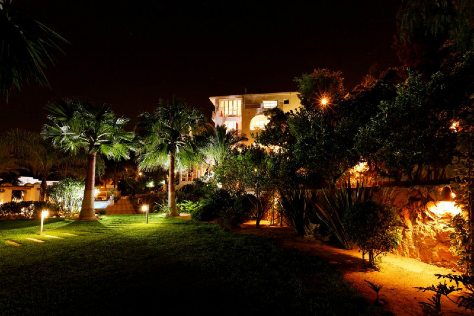 Zu verkaufen - Kommerziell -
Alfaz del Pi