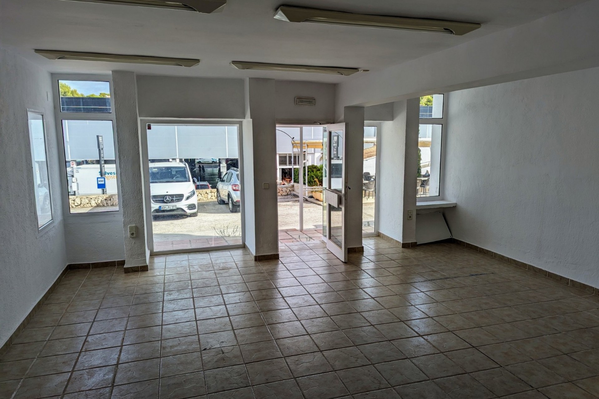 Zu verkaufen - Kommerziell -
Benissa - Punta Estrella