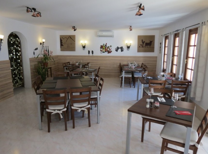 Zu verkaufen - Kommerziell -
Moraira - Cap Blanc