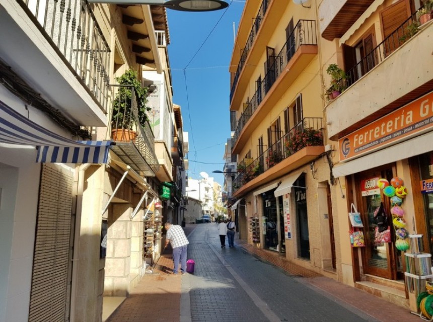 Zu verkaufen - Kommerziell -
Moraira - Stadtzentrum