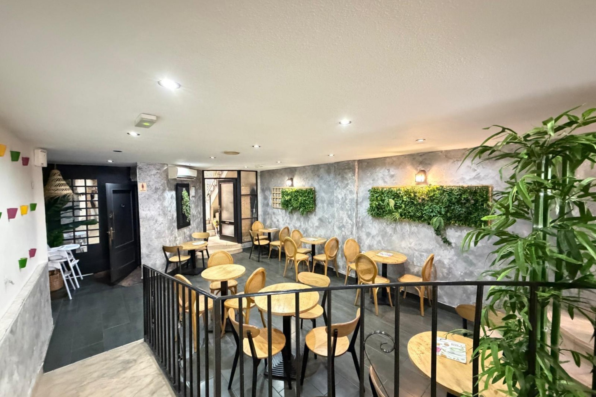 Zu verkaufen - Local comercial -
Torrevieja - Centro
