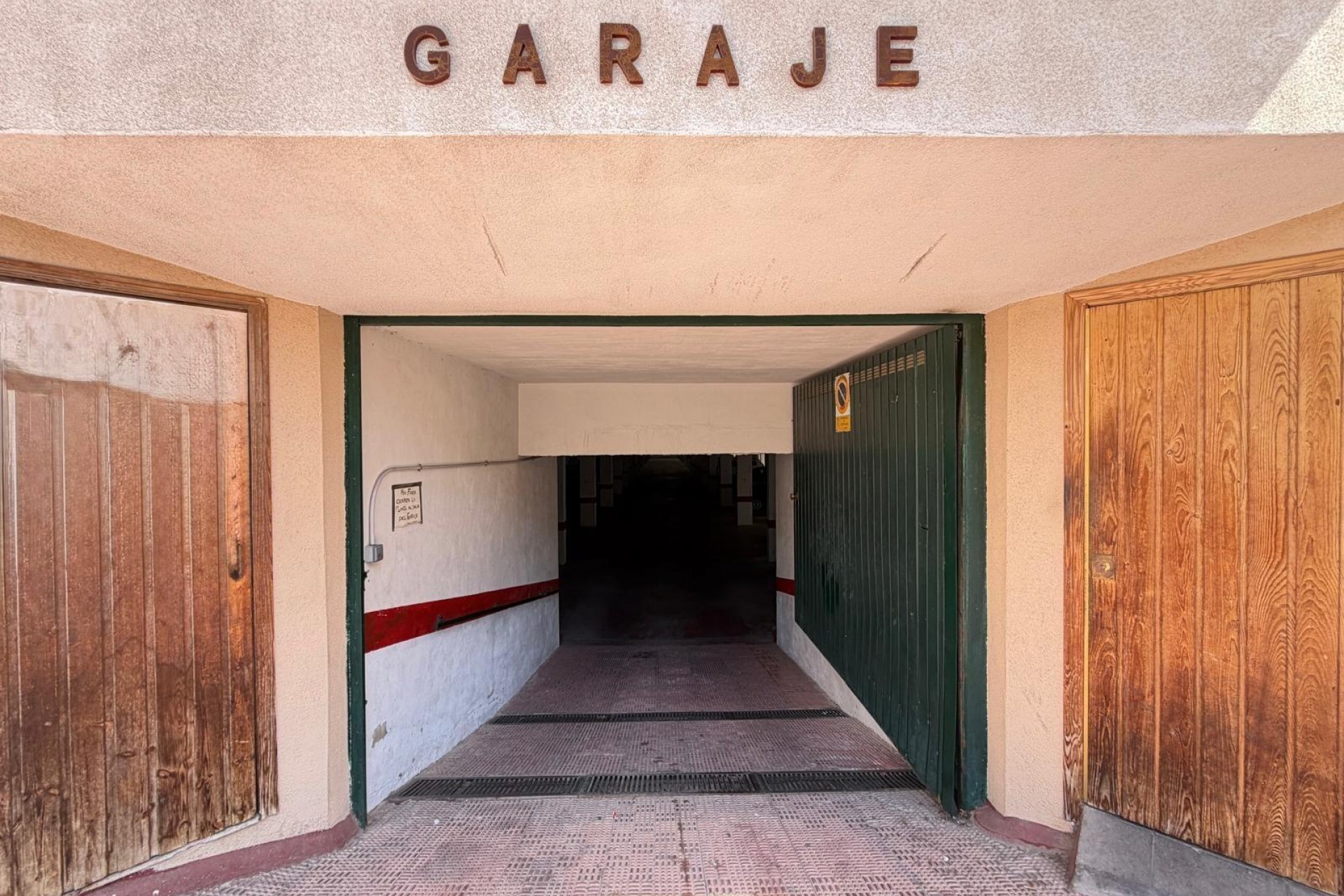 Zu verkaufen - Local comercial -
Torrevieja - Estacion de autobuses