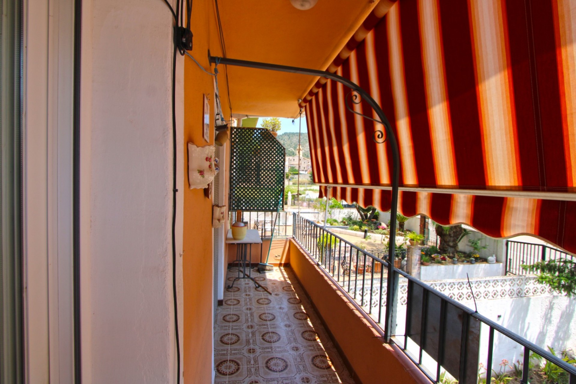 Zu verkaufen - Stadthaus -
Castell de Castells