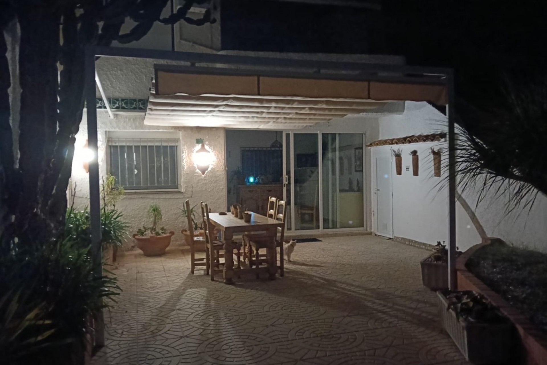 Zu verkaufen - Stadthaus -
Denia