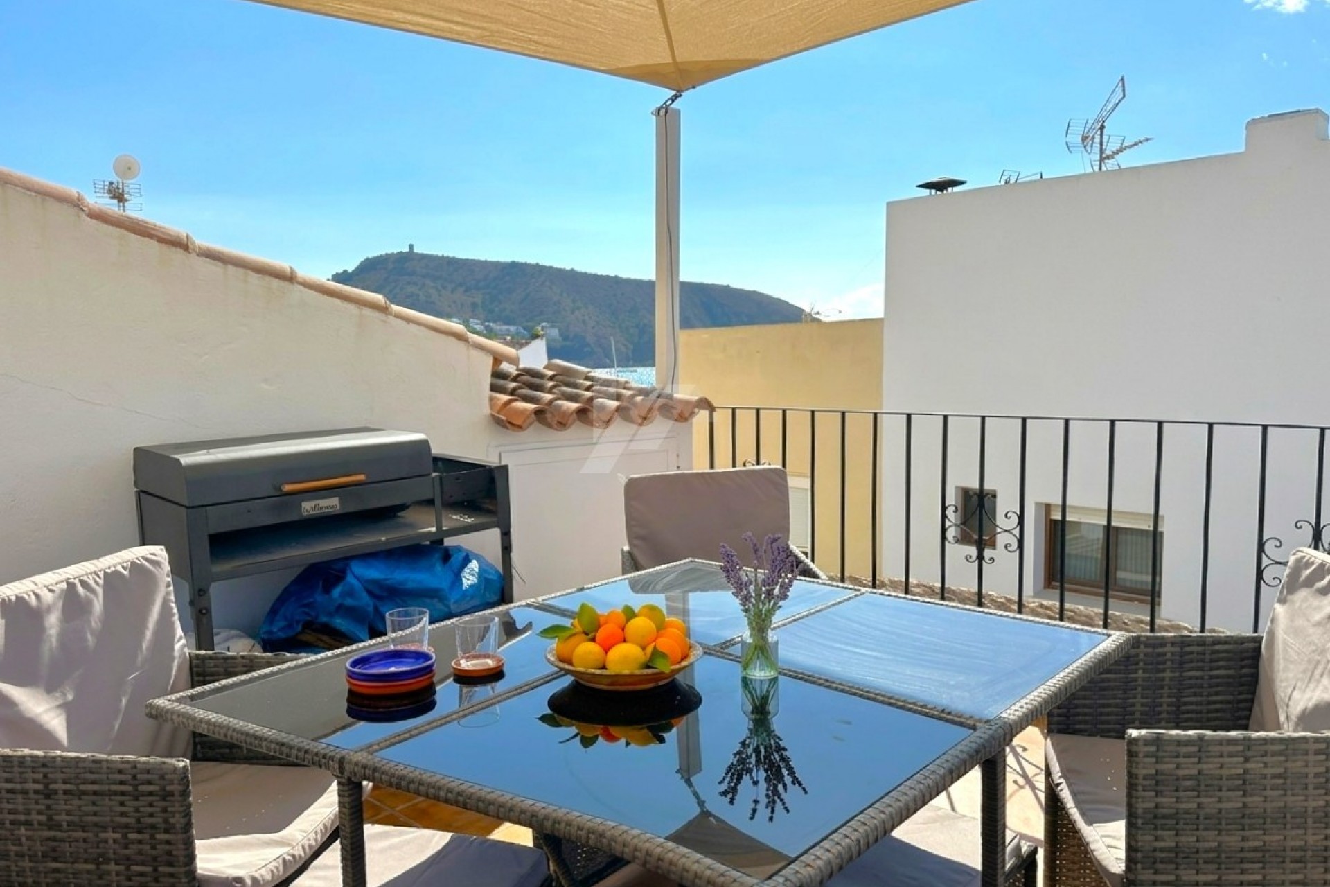 Zu verkaufen - Stadthaus -
Moraira - Casco Antiguo