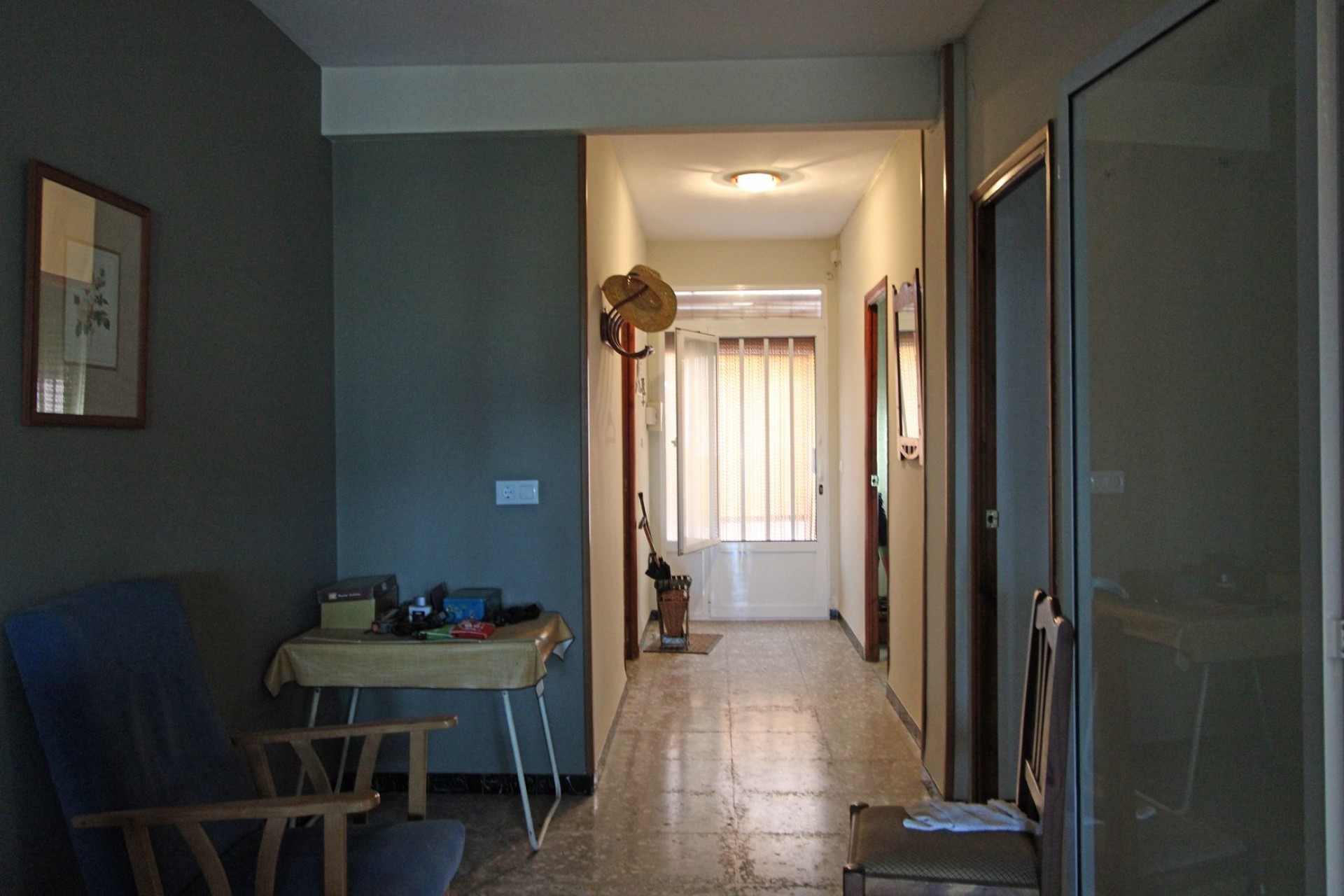 Zu verkaufen - Stadthaus -
Orba