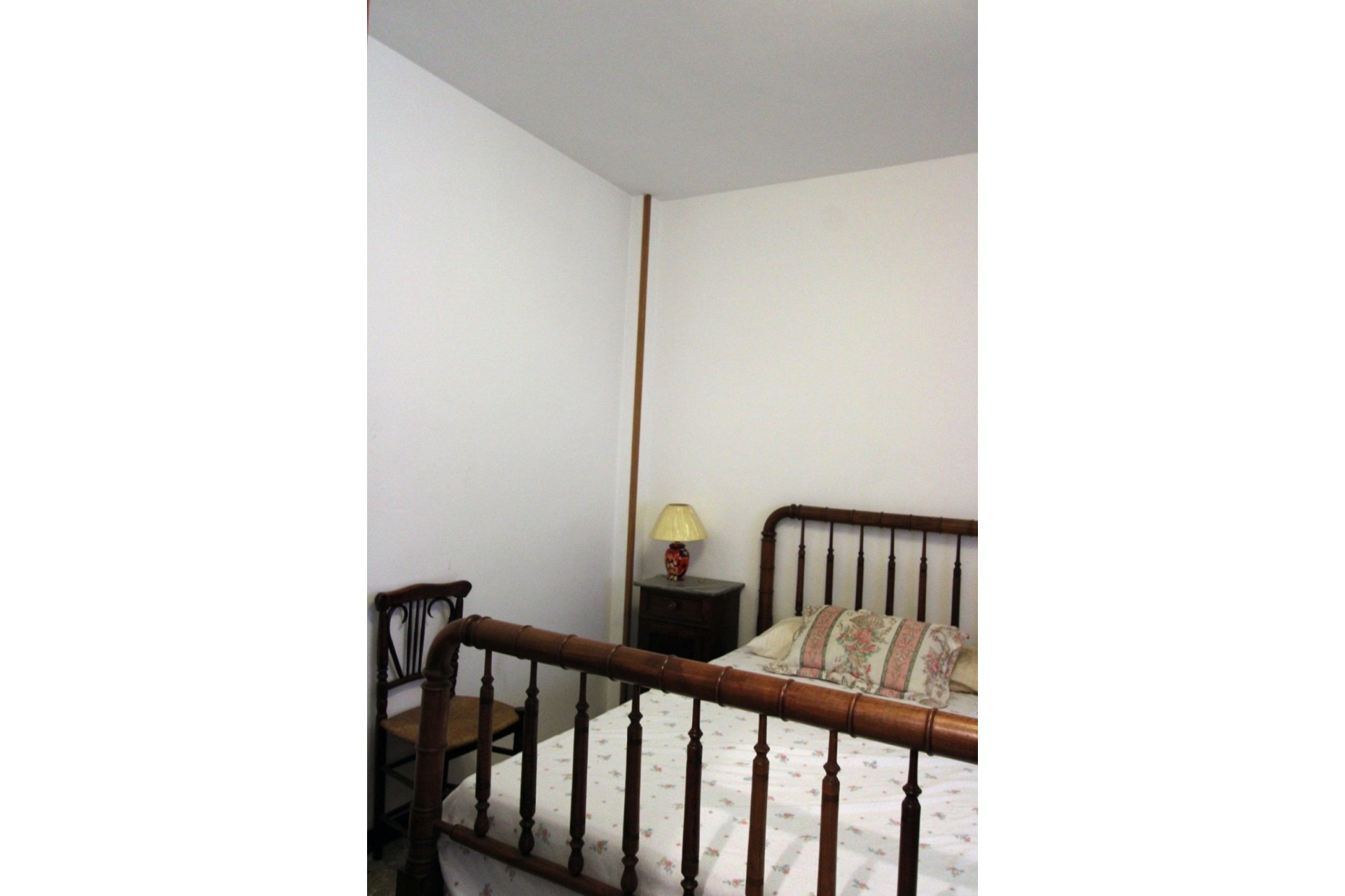 Zu verkaufen - Stadthaus -
Orba