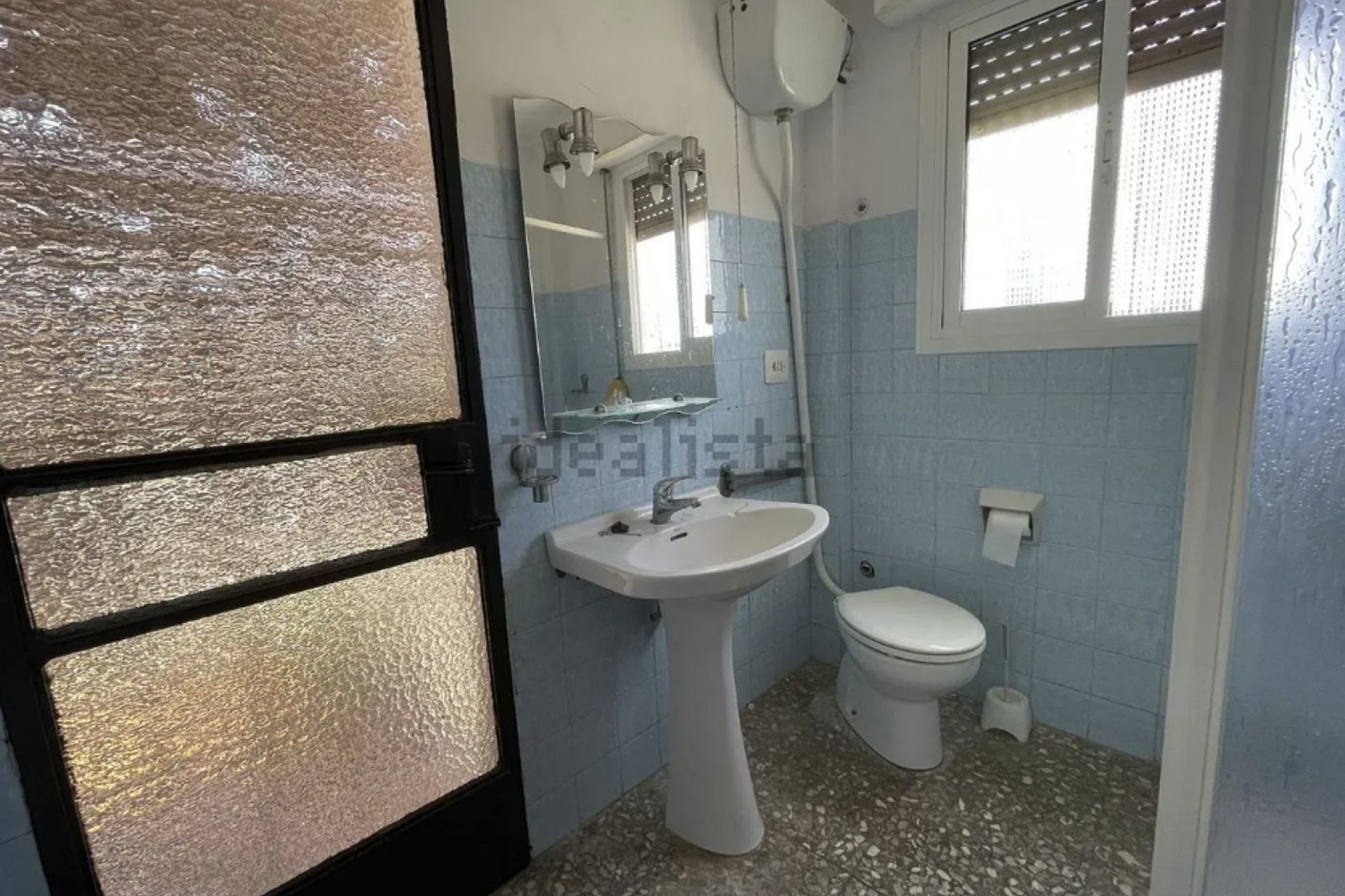 Zu verkaufen - Stadthaus -
Orba