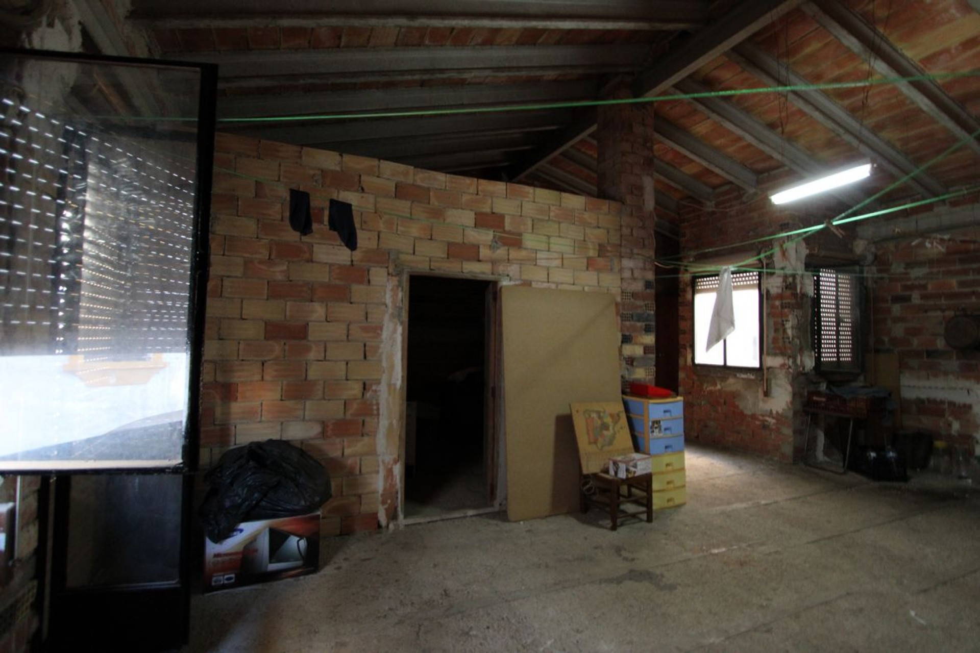 Zu verkaufen - Stadthaus -
Orba