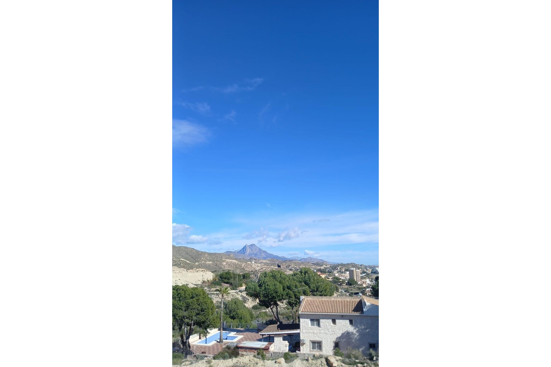 Zu verkaufen - Terreno urbano -
El Campello - Pueblo Acantilado-Lanuza