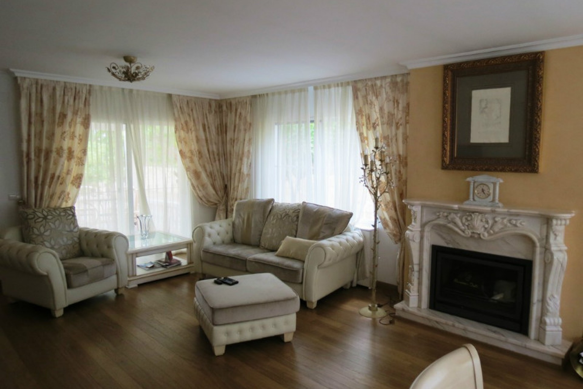 Zu verkaufen - Villa -
Albir