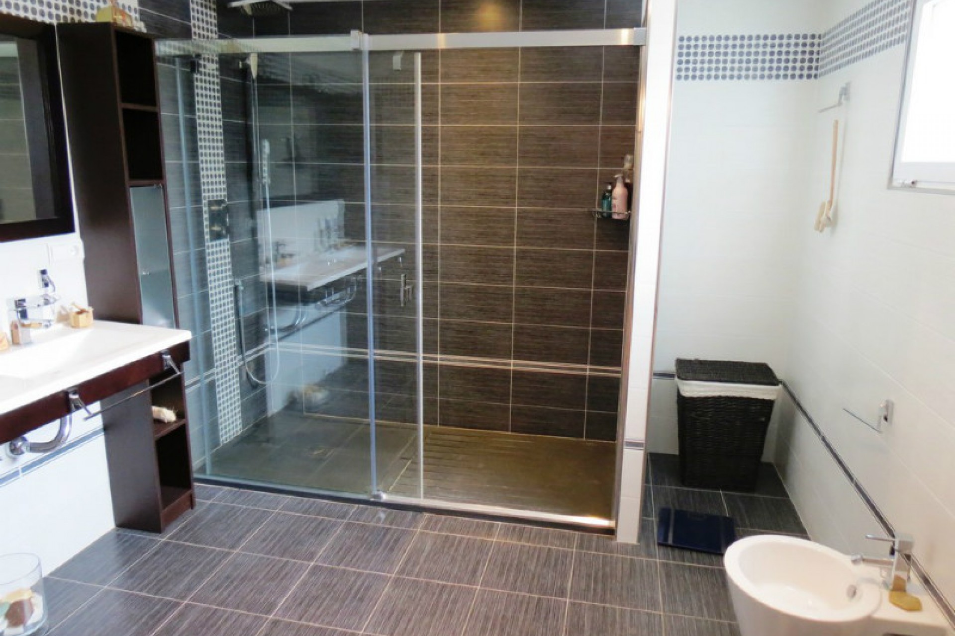 Zu verkaufen - Villa -
Albir