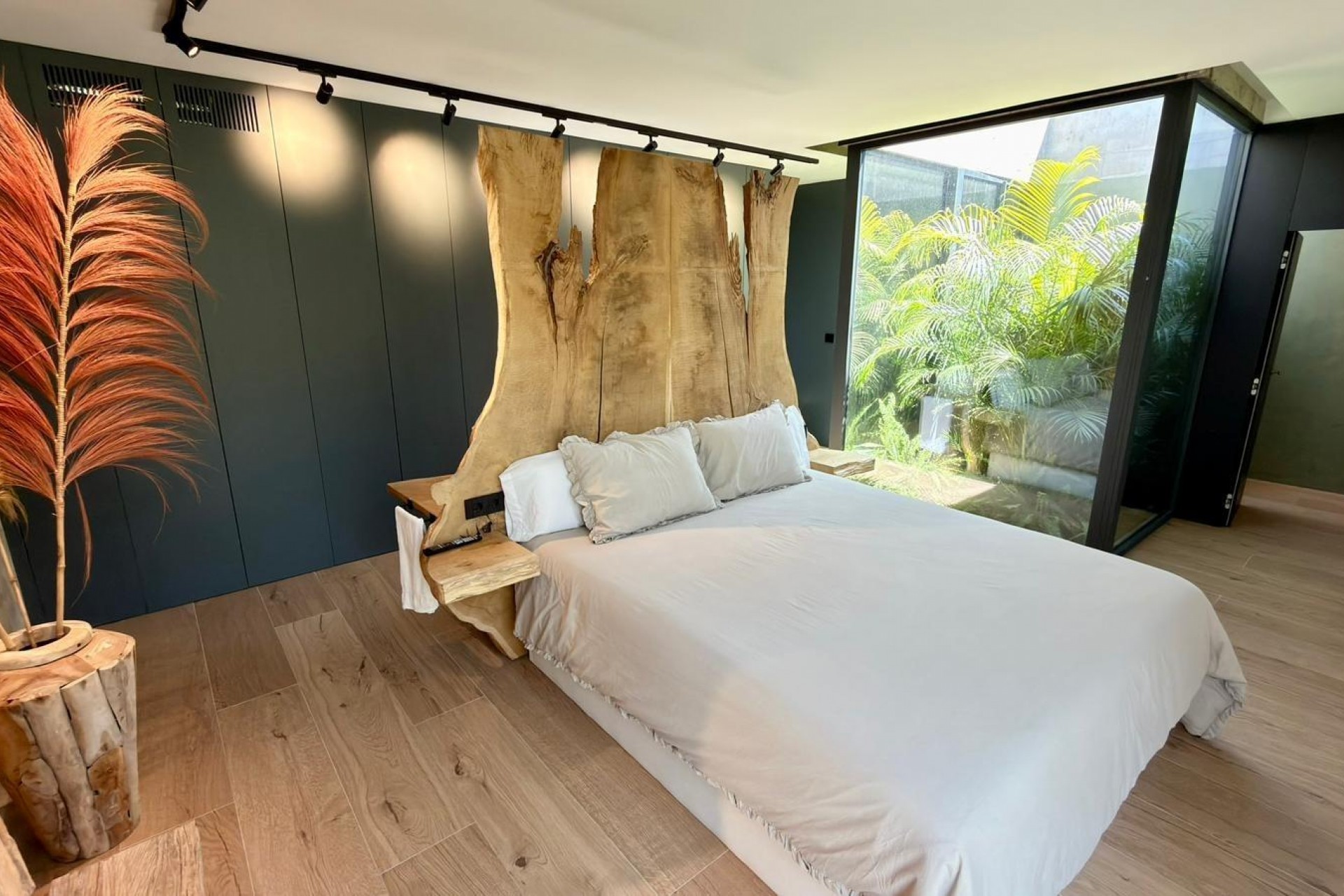 Zu verkaufen - Villa -
Alicante - Alicante Golf