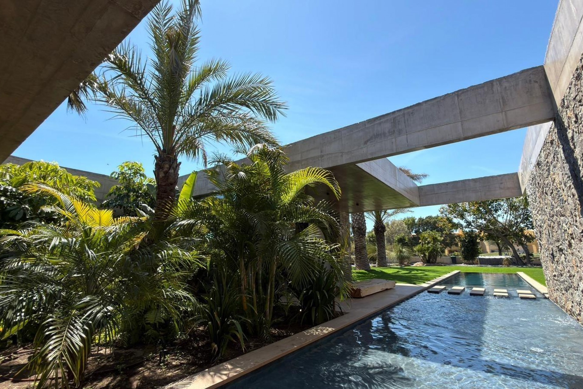 Zu verkaufen - Villa -
Alicante - Alicante Golf