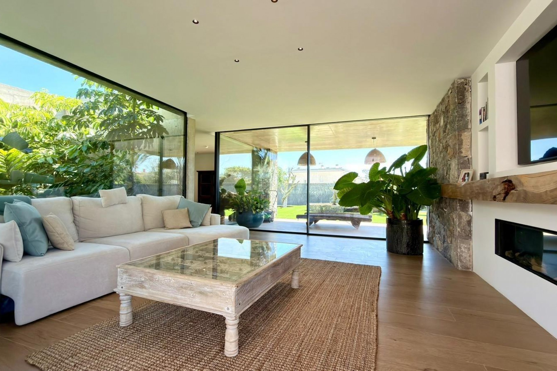 Zu verkaufen - Villa -
Alicante - Alicante Golf