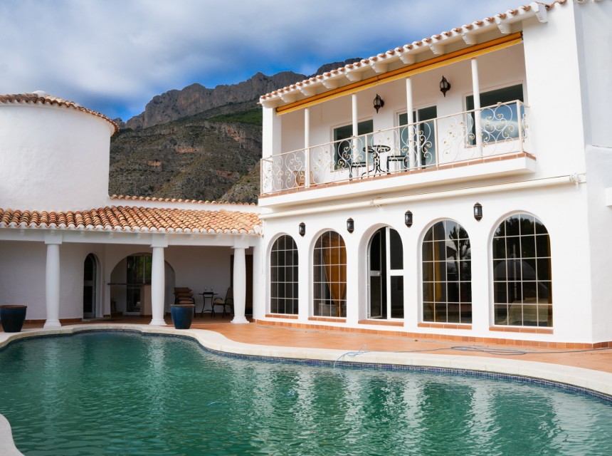 Zu verkaufen - Villa -
Altea