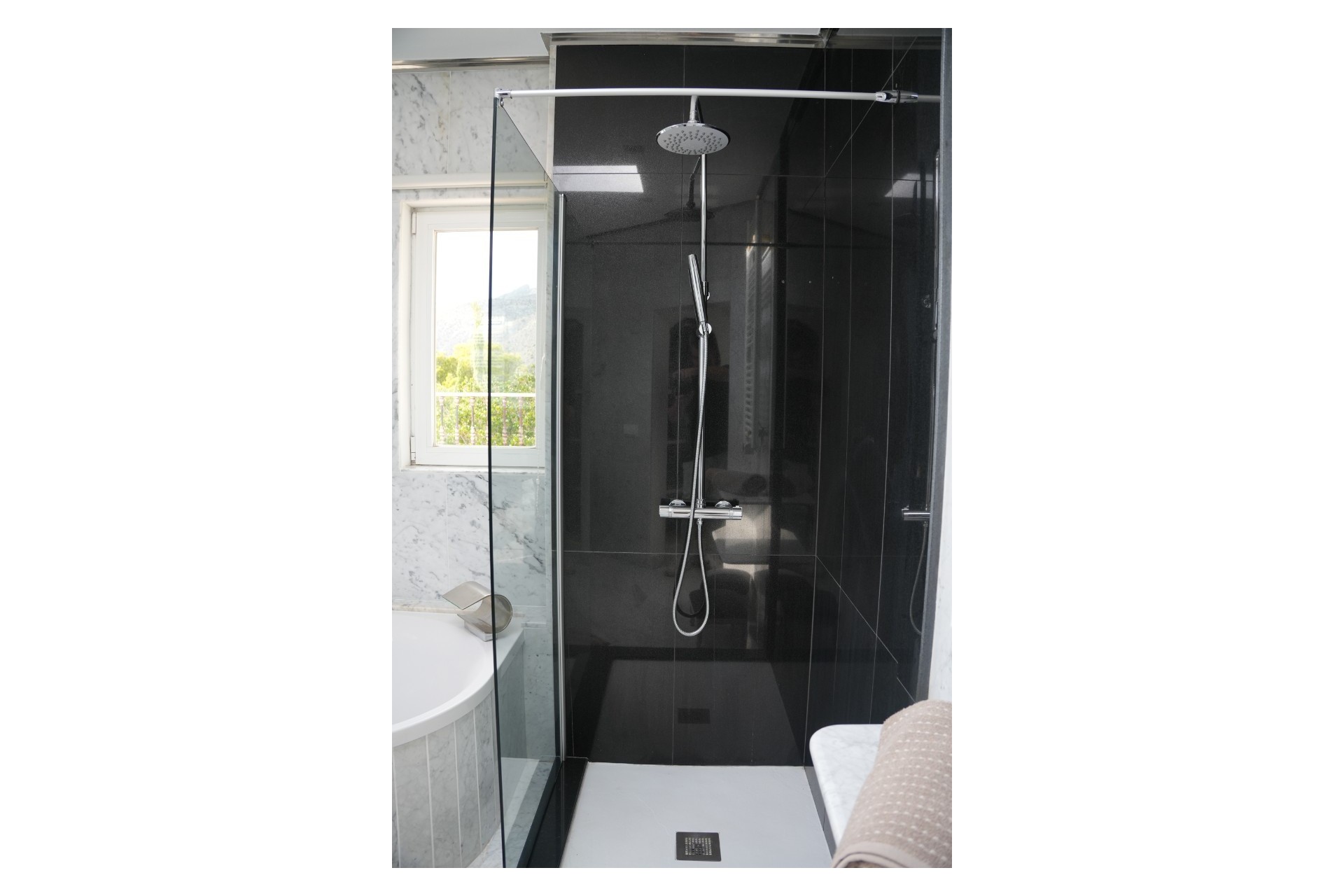 Zu verkaufen - Villa -
Altea