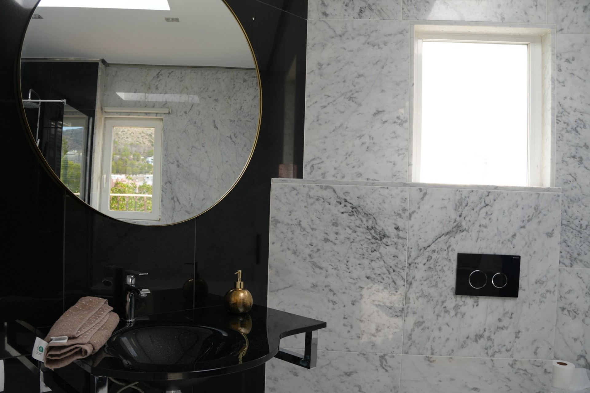 Zu verkaufen - Villa -
Altea