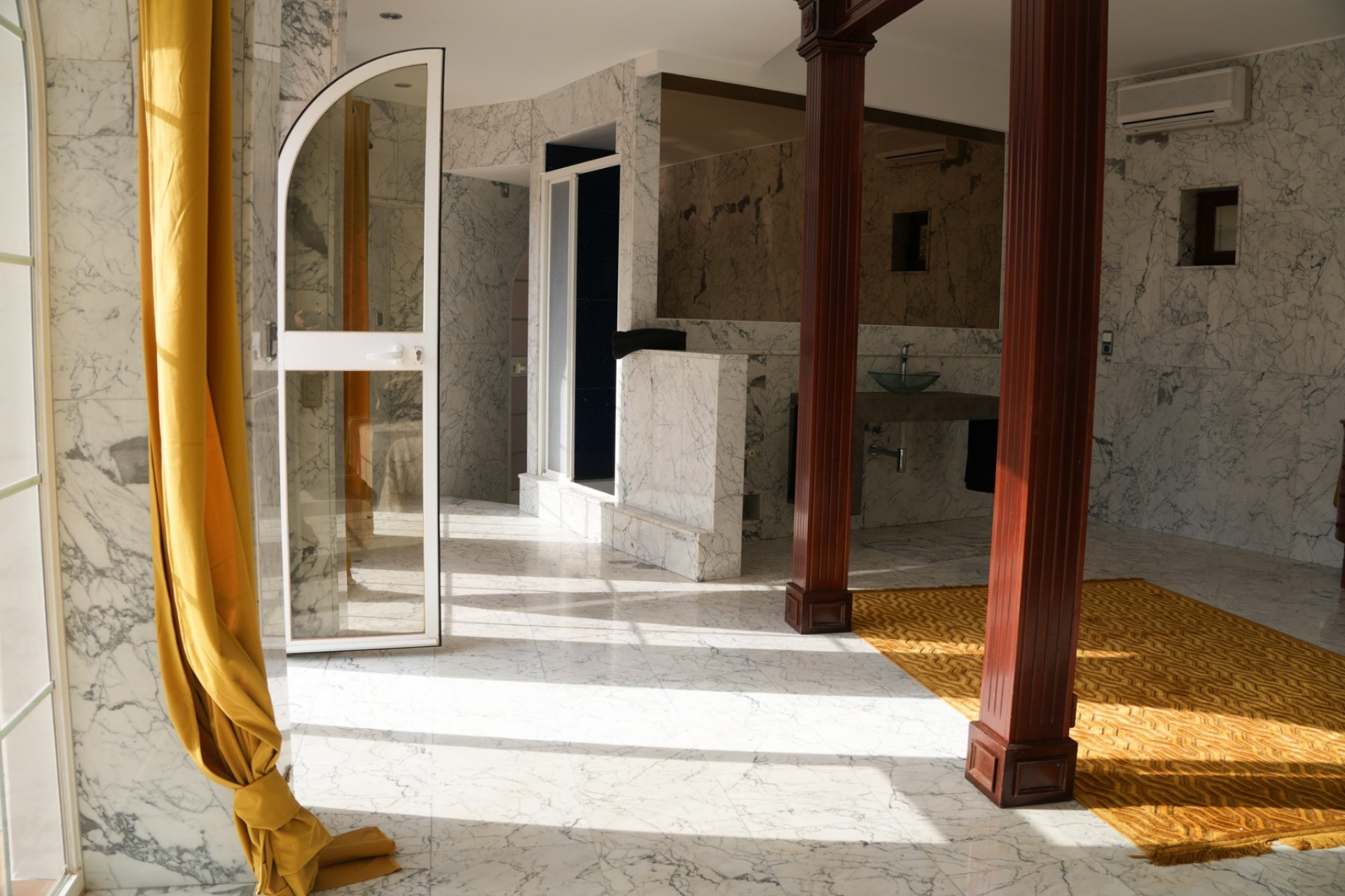 Zu verkaufen - Villa -
Altea