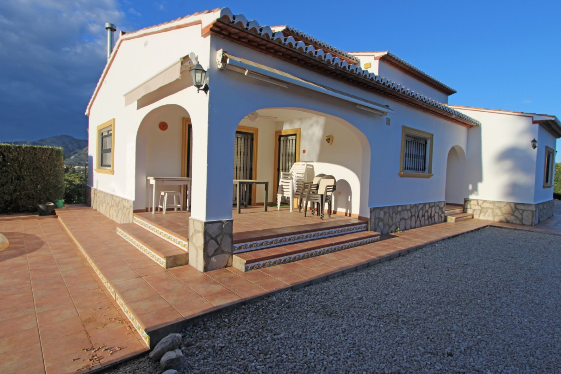 Zu verkaufen - Villa -
Benidoleig