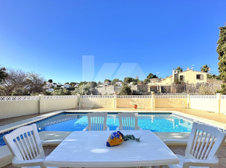 Zu verkaufen - Villa -
Benissa - Baladrar